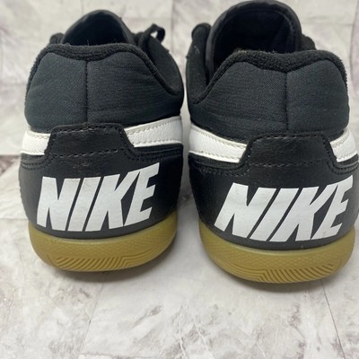Size 8.5 - Nike Davinho Indoor Soccer Shoes Sneakers MEN  display picture 1