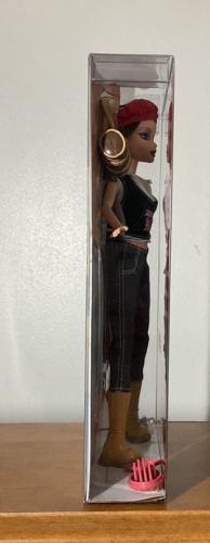 Barbie My Scene Hanging Out Nolee bambola 2003 Mattel B9879 NRFB CD VINTAGE giapponese - Foto 6 di 8
