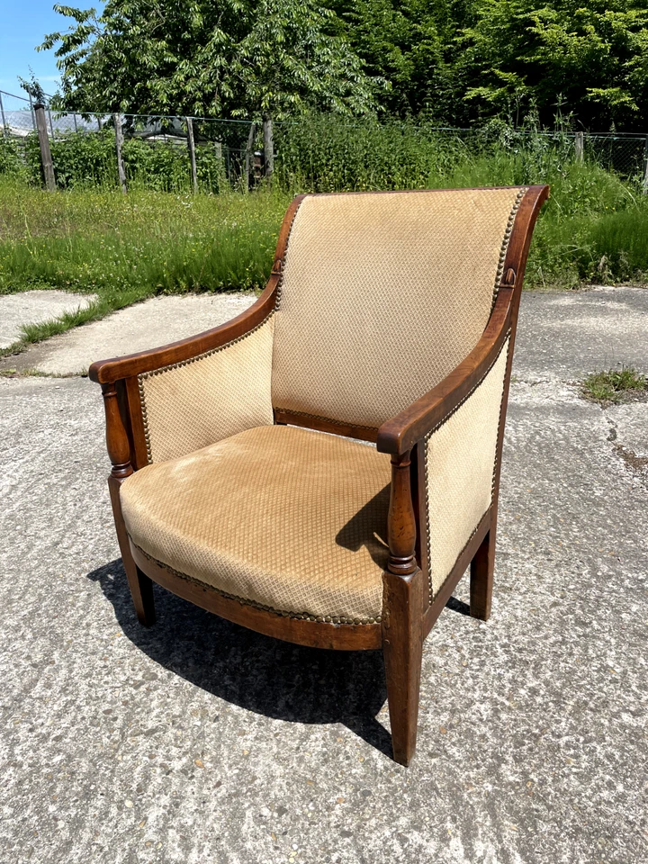 Bergère fauteuil en noyer 1820-30 - Photo 2/4