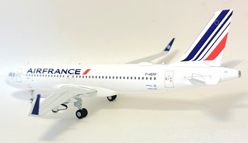 Airbus A320 Air France Gemini Jets Diecast Collectors Model 1:200 G2AFR1208 - Picture 7 of 9