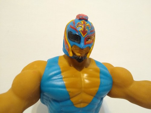WWE Action Figure REY MYSTERIO Bend N' Bash 2021 Mattel - Picture 2 of 11