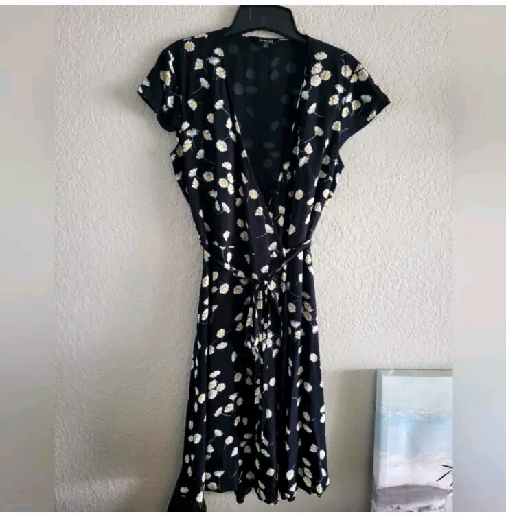 Massimo Dutti Black Floral (White/Yellow/Green) Wrap Midi Dress Sz 8 | eBay