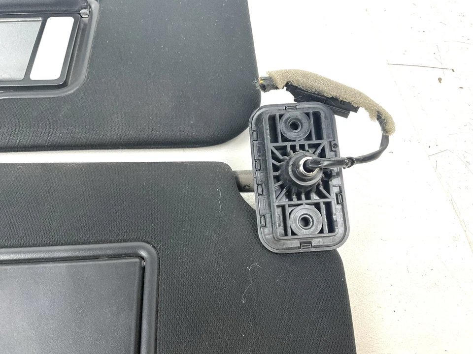 Lincoln MKC 2015-2019 lado del conductor del pasajero conjunto de parasol de tela negra par OEM Foto 2 de 4