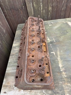 Chevy 3890462 Head 302 327 350 Camel Hump SBC Head 462 small block B 216