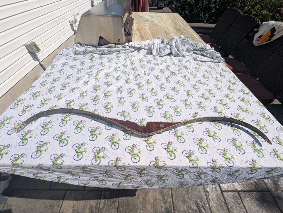 ARCO RECURVO FREAD BEAR 71 KODIAK MAGNUM, DE COLECCIÓN, EN BUEN ESTADO. ALMACENADO CORRECTAMENTE Y RECOGIDO! Foto 4 de 4