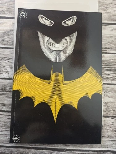 Vintage 1991 DC Comics Elseworlds Batman Master of the Future TPB