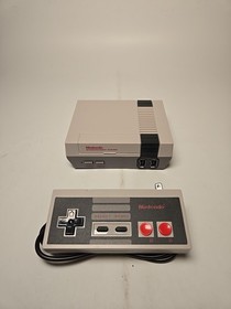 Nintendo NES Classic Edition Console HDMI 30 Games w/ Controller 2016
