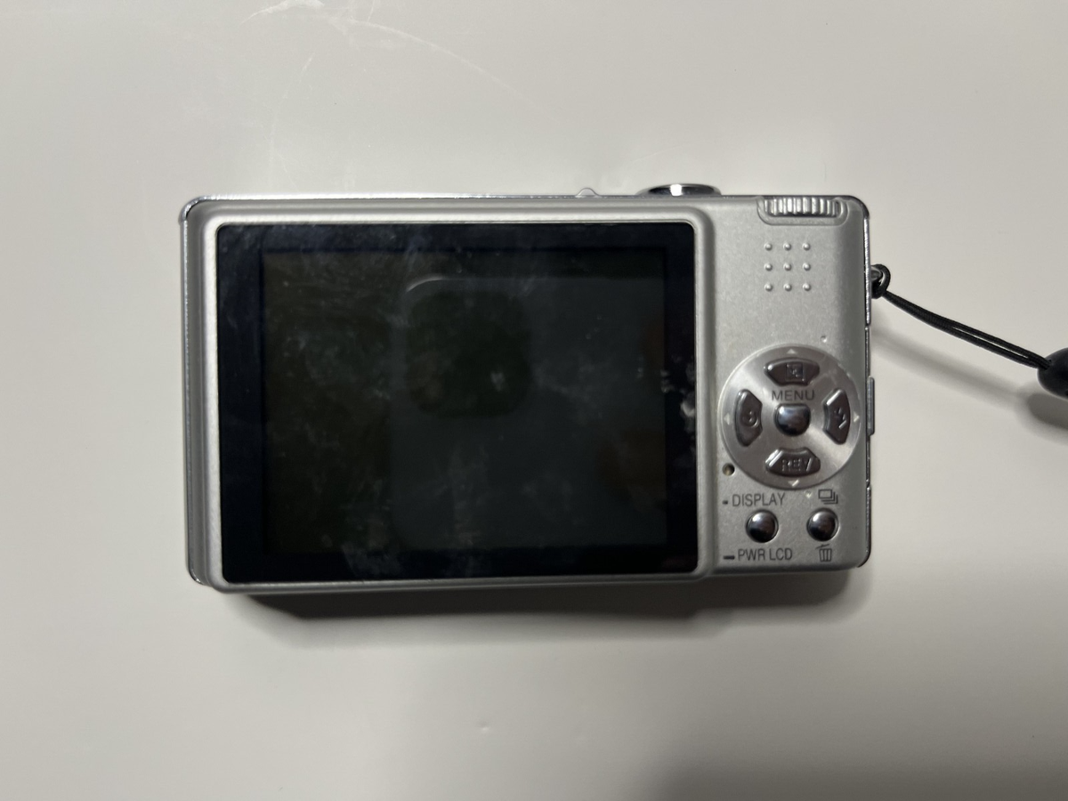Panasonic Lumix DMC-FX9 6.0MP Digital Camera For Parts Or Repair