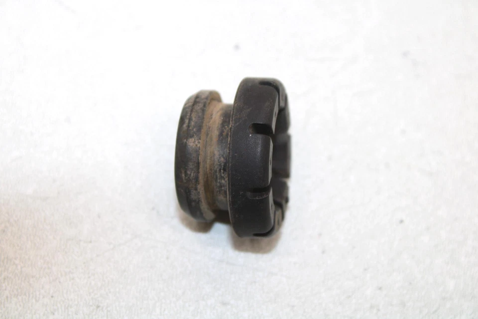 Polaris Trail Boss 250 R/es 1988 OEM guardabarros trasero Gromet par 5410413 AP93 Foto 4 de 4