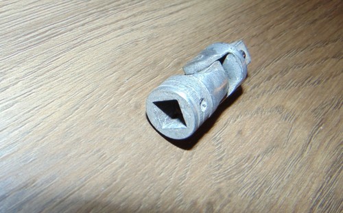 Vintage Snap-On F8 F-8 3/8 Drive Universal Flex Swivel Joint Socket Adapter Tool - Picture 10 of 12