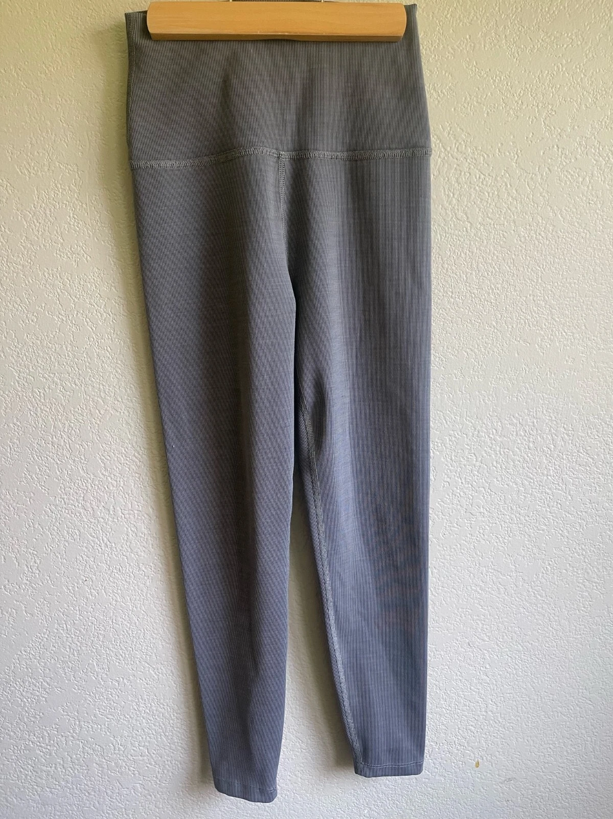 beyond-yoga midi high waisted lot 2 gray leggings