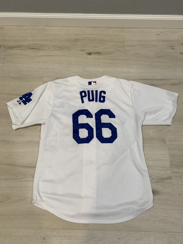Medium Majestic Yasiel Puig La Dodgers Jersey #66 Size 48 - Image 2 of 4