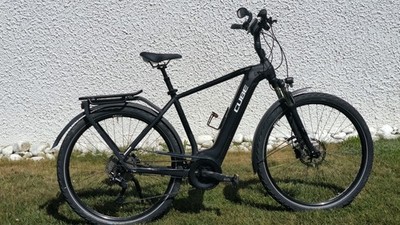 CUBE Touring Pro 625, Modell 2022 , unfallfrei