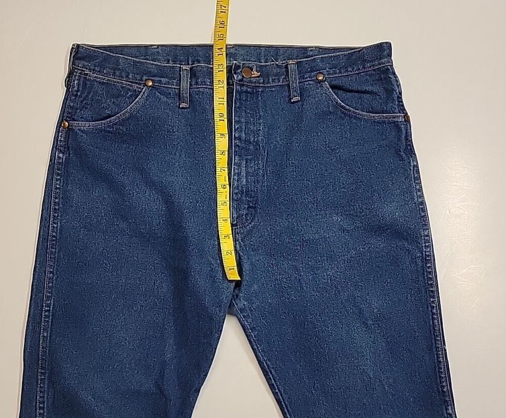 Vintage Wrangler 13MWZ Scovill Zipper Blue Denim Western Vintage Wrangler 13MWZ Scovill Zipper Blue Denim Western