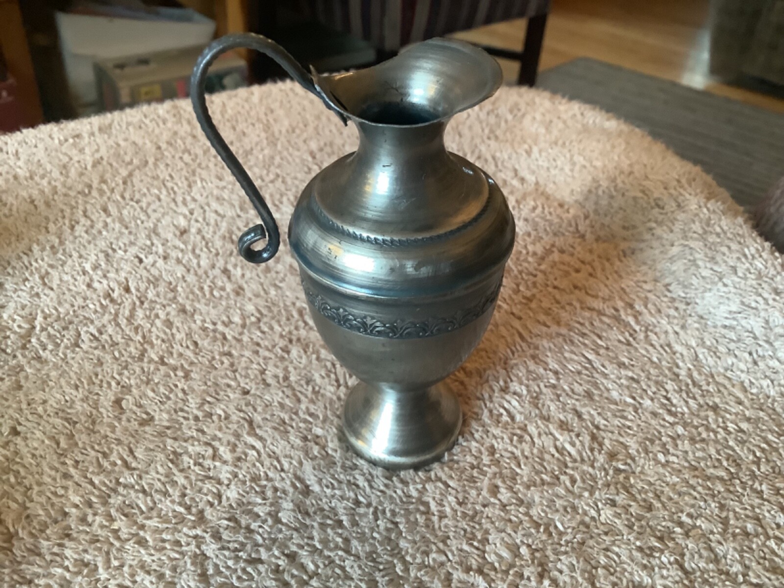 Picture 2 of 4
