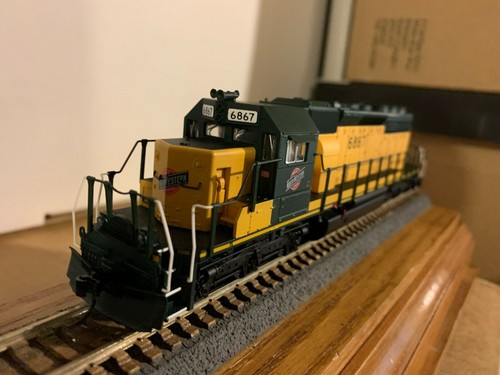 B.L.I. #6781 C.&N.W. EMD SD40-2 Diesel Loco #6867 con CCC y sonido Par.4 1/87 | Zustand: New