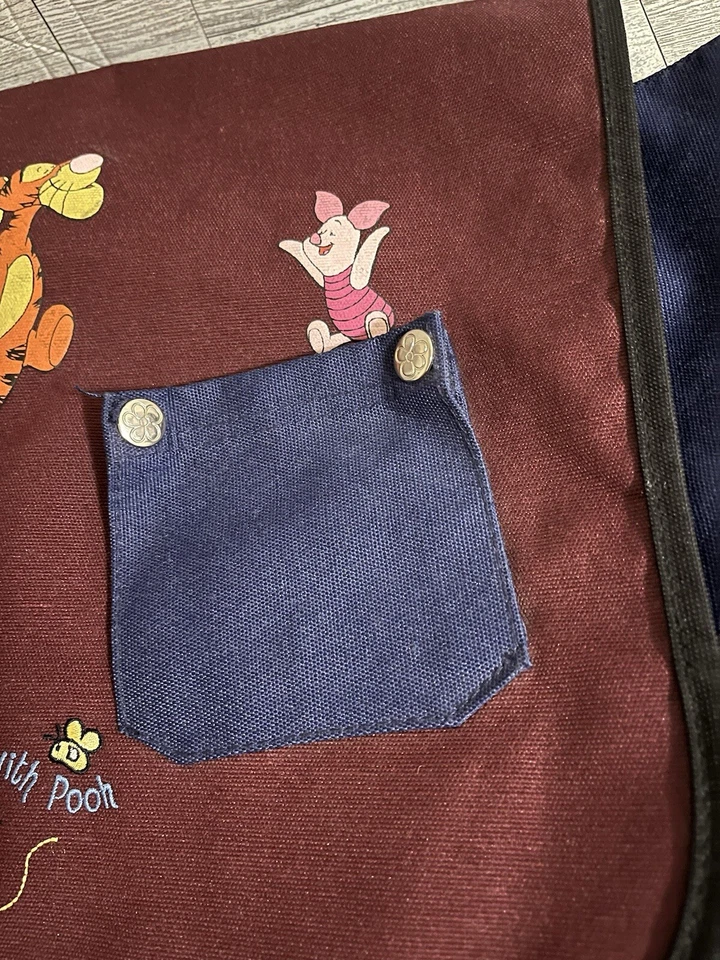 Bolso Mensajero Vintage Años 90 Winnie The Pooh, Tigger & Piglet "Diversión con Pooh" Foto 4 de 4