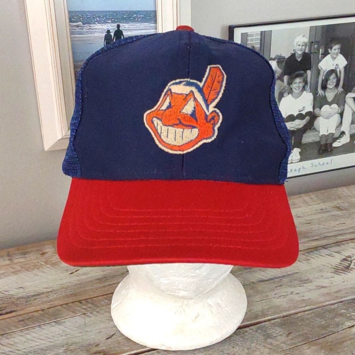 Vintage Cleveland Indians Baseball Cap Trucker Hat Chief  display picture 3