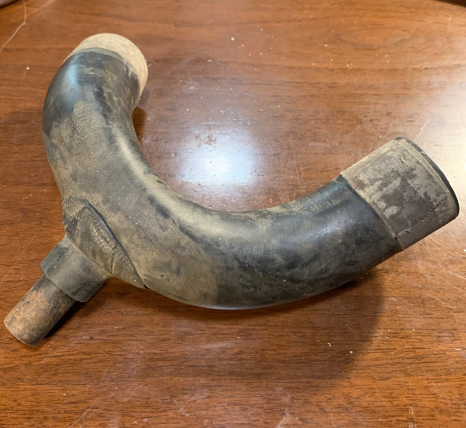 NOS 雷诺 Dauphine 4CV 下软管橡胶散热器 Raccord Radiateur - 8526805 — 第 2/2 张图片