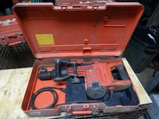 Hilti Concrete Demolition Hammer *Burnt Out Motor*, TP800
