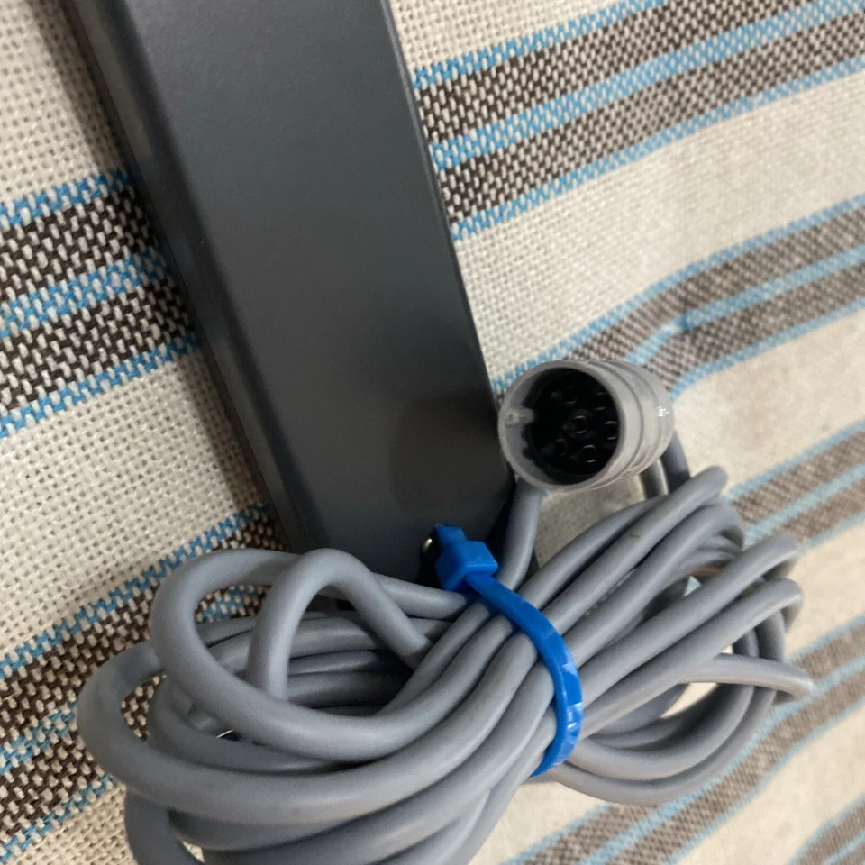 Genuine Rollei P37E Carousel Slide Projector Wired Remote Germany - Image 4 of 4