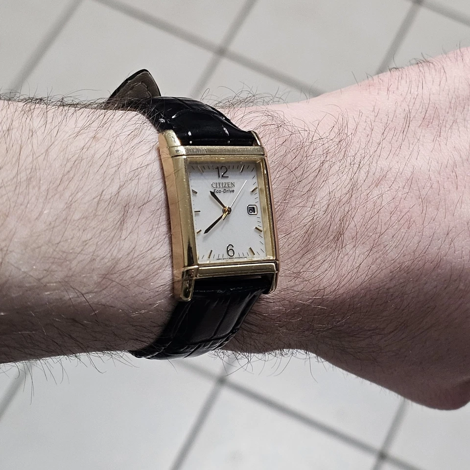 Citizen Eco-Drive Gold Tank男士腕表(跑步*)奶油色表盘 — 第 4/4 张图片