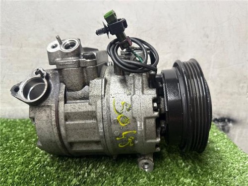 8D0260808 4472208180  Klimakompressor Volkswagen passat berlina 3b3 2000 quemado