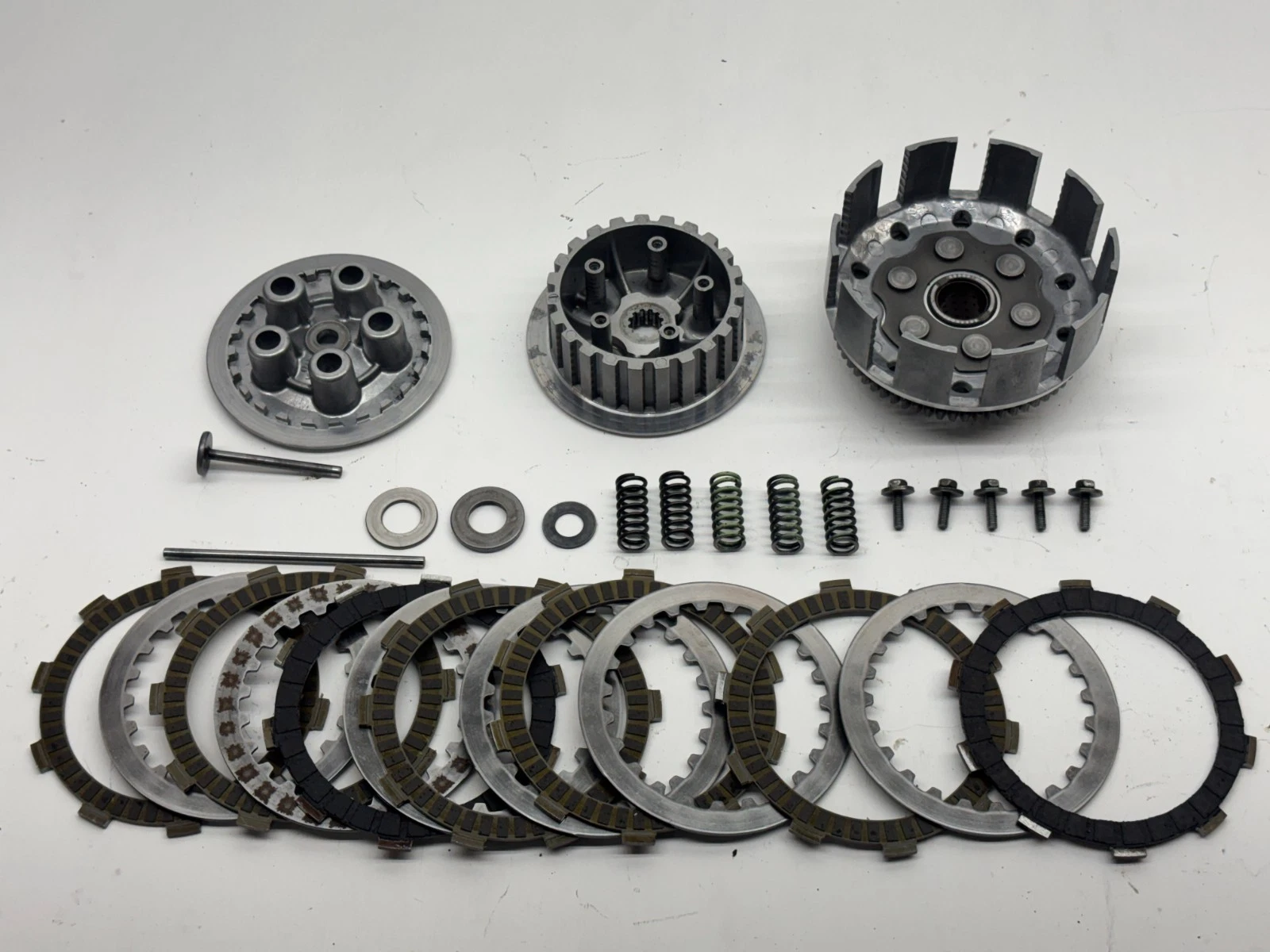 2004 Yamaha YZ85 Clutch Hub Basket Assembly Plates Kit Spring Bolts OEM DirtBike