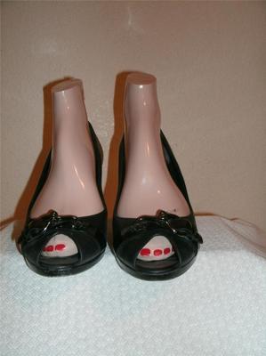 nike pump shoes