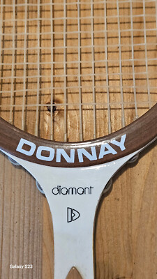 Vintage Holz Donnay Diamant Tennisschläger Made in Belgium mit Abdeckung.