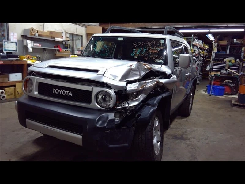 插孔和工具套装适用于 2008 年 FJ Cruiser  — 第 4/4 张图片