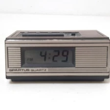 Vintage Spartus Saturn II Quartz Battery Operated Mini Alarm Clock
