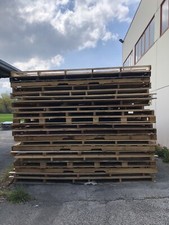 Dispongo di ottimi bancali , pellet 3 x 2 mt