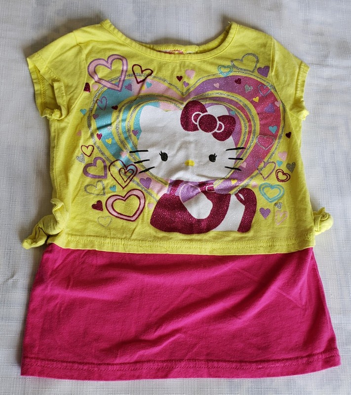 Girls Yellow/Pink “Hello Kitty” Short Sleeve Shirt size M
