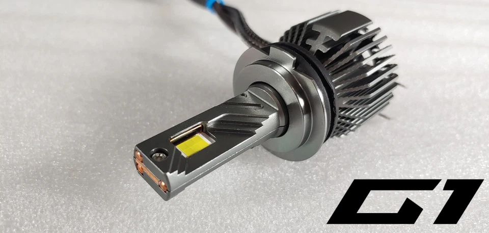 2011 SUZUKI GSXR 750 LED HEADLIGHT BULB - Image 2 of 3