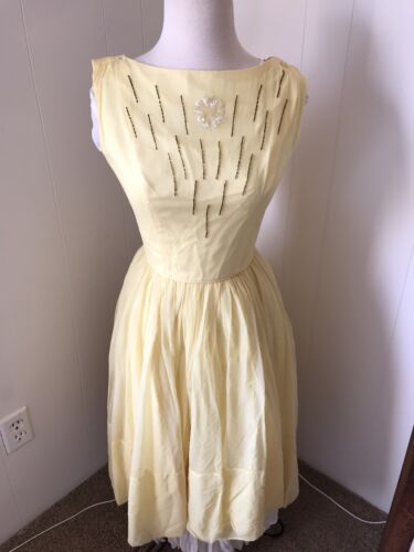 Vtg 50s Pastel Yellow Fit Flare Day Party Dress Chiffon Sleeveless Sequins Zip - Picture 1 of 5