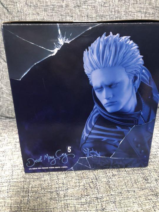 Vergil Devil May Cry 5 ARTFX J Figure - Broke Otaku: Anime & Manga