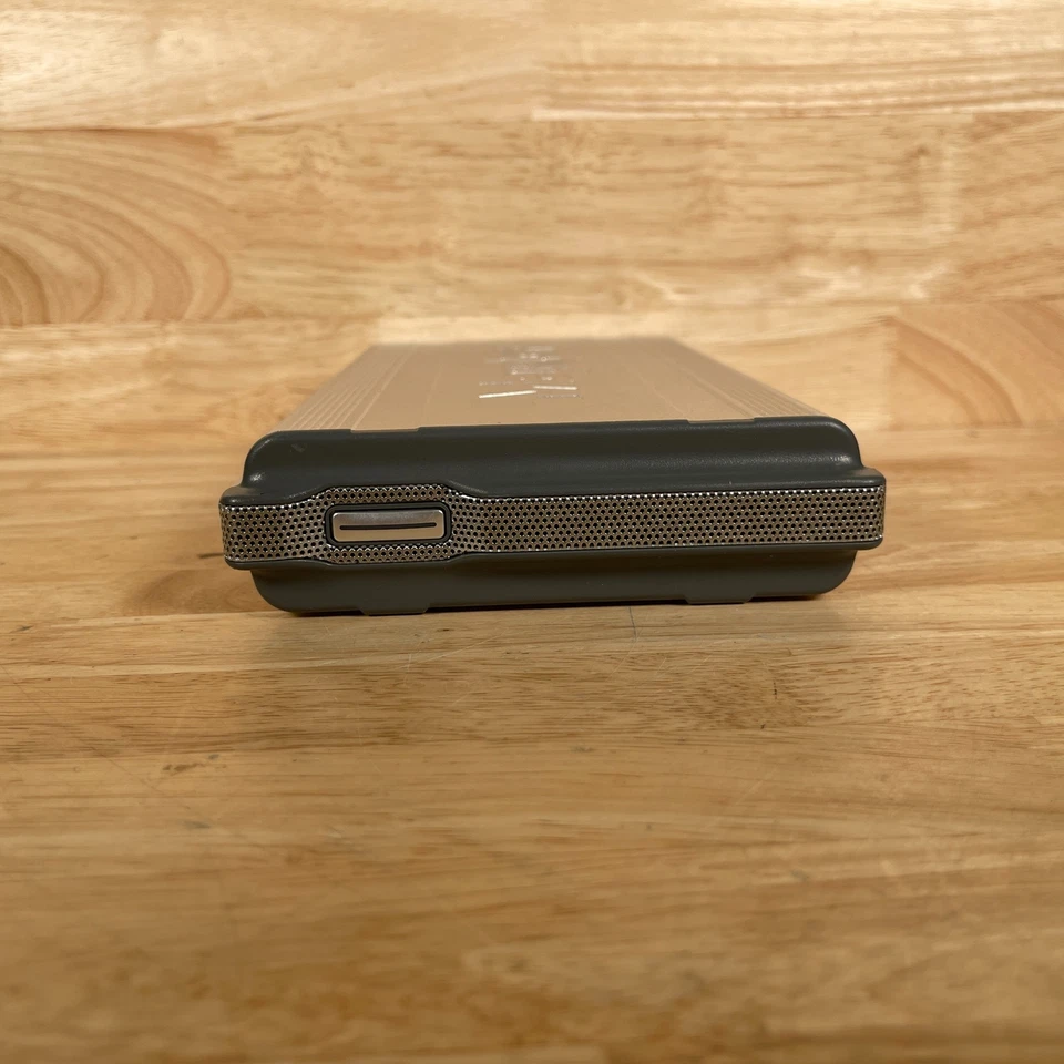 Maxtor One Touch II Silver 12W/3A 7200RPM 200GB USB 2.0 External Hard Drive - Image 3 of 4