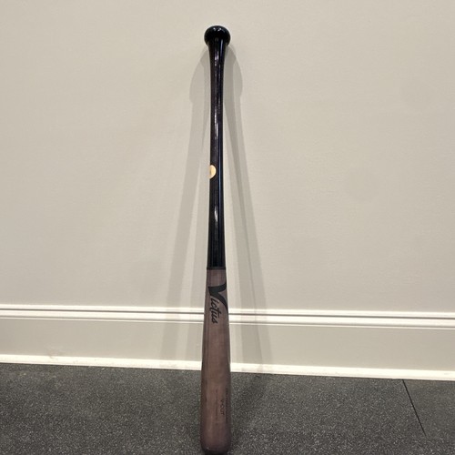 Victus V-CUT Maple Wood Baseball Bat V-Cut Feature Brown/Black 32in 29 oz