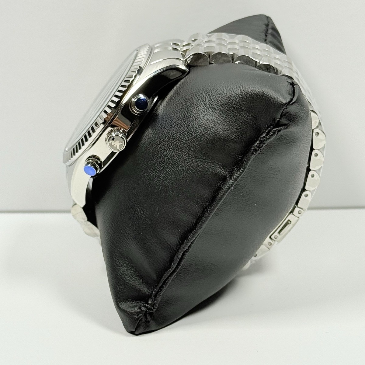 Michael Kors Oversized Lexington MK8602 Black Dial Chronograph
