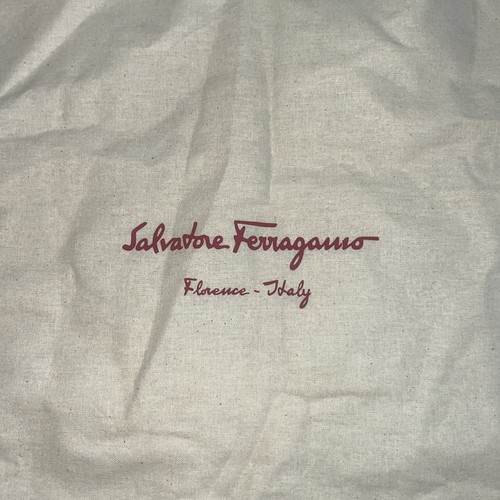 New SALVATORE FERRAGAMO 24" X 18" Drawstring Dust Storage bag - Picture 4 of 9
