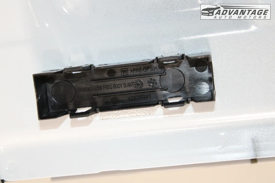 2024-2025 CHEVROLET TRAX ЗАДНЯЯ ЛЕВАЯ СТОРОНА ДВЕРИ ОБОЛОЧКА ПАНЕЛИ САММИТА БЕЛЫЙ OEM - Изображение 3 из 4