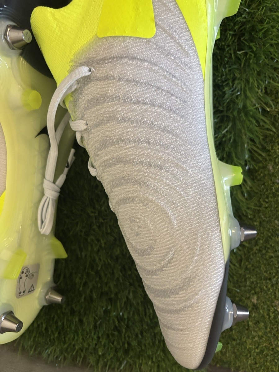 Nike Phantom GX II 2 Elite SG-Pro P Metallic Silver Volt  display picture 3