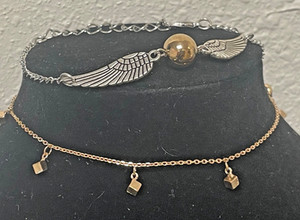 Vintage lot 2 gold tone 1 bracket with angel wings & 1 anklet with dangle cubes