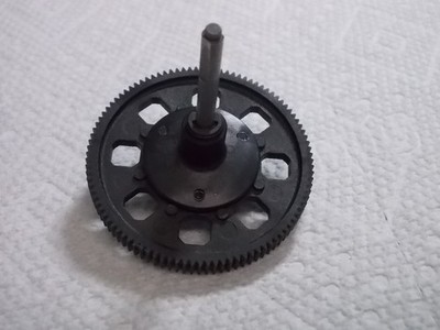 TM-7 LA-45 TM-11 Spur Gear, Hub & Top Shaft Assy (VG #1) - Kyosho