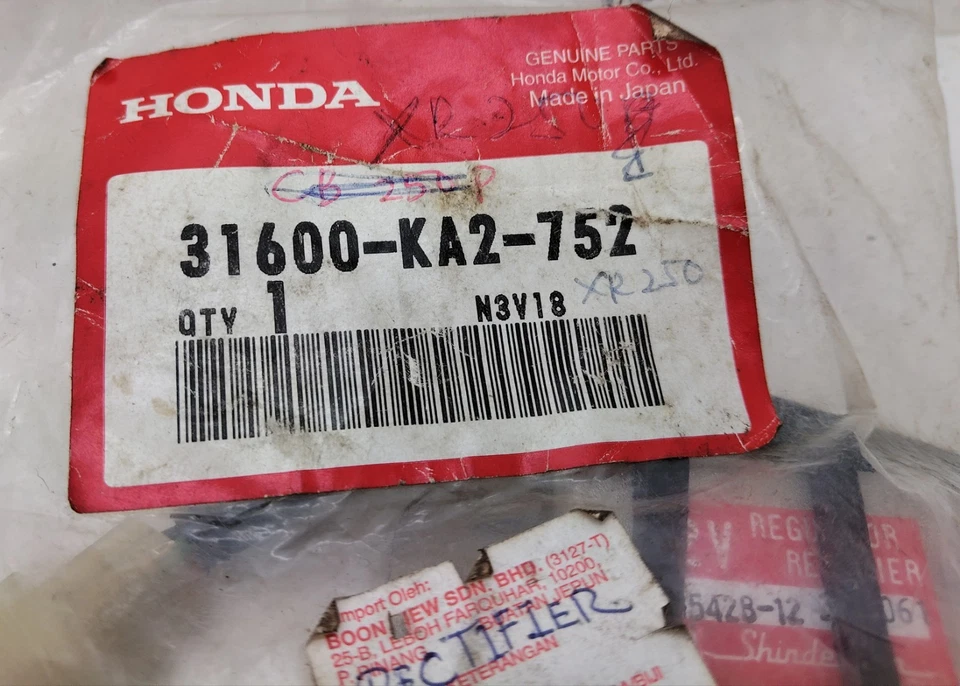 Honda XR250R XR200R TLM50 Rectifier Regulator 31600-KA2-752.Genuine.Nos.NEW - Image 3 of 3