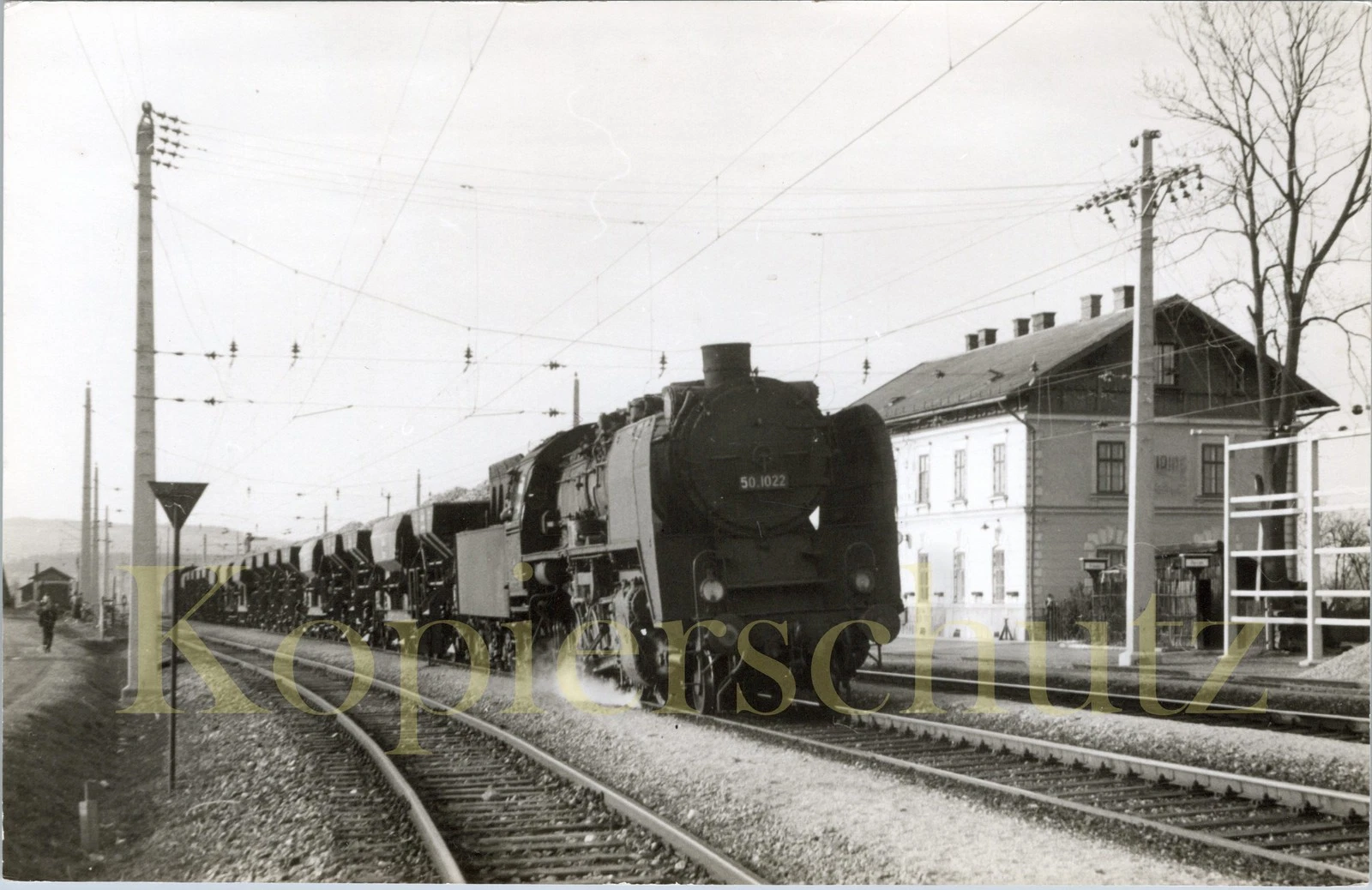 Foto - BBÖ 50 1022 der Zf Linz um 1960 - Bild 1 von 1