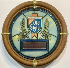 Heileman Brewing Old Style Beer Sign Clock Light Up Stained Glass Style 1988