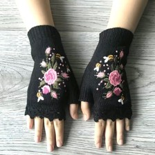 Gloves Handmade Embroidered Fingerless Knitted OS. Black w/ Floral Design
