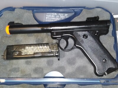 Kj Works MK 1 Ruger + 1911 NBB Gas Airsoft pistols + Gun cases and Fast loaders